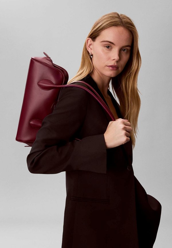 Calvin Klein EMBLEM TRIO - Handbag - alluring pink