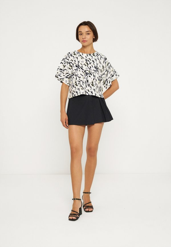 DKNY