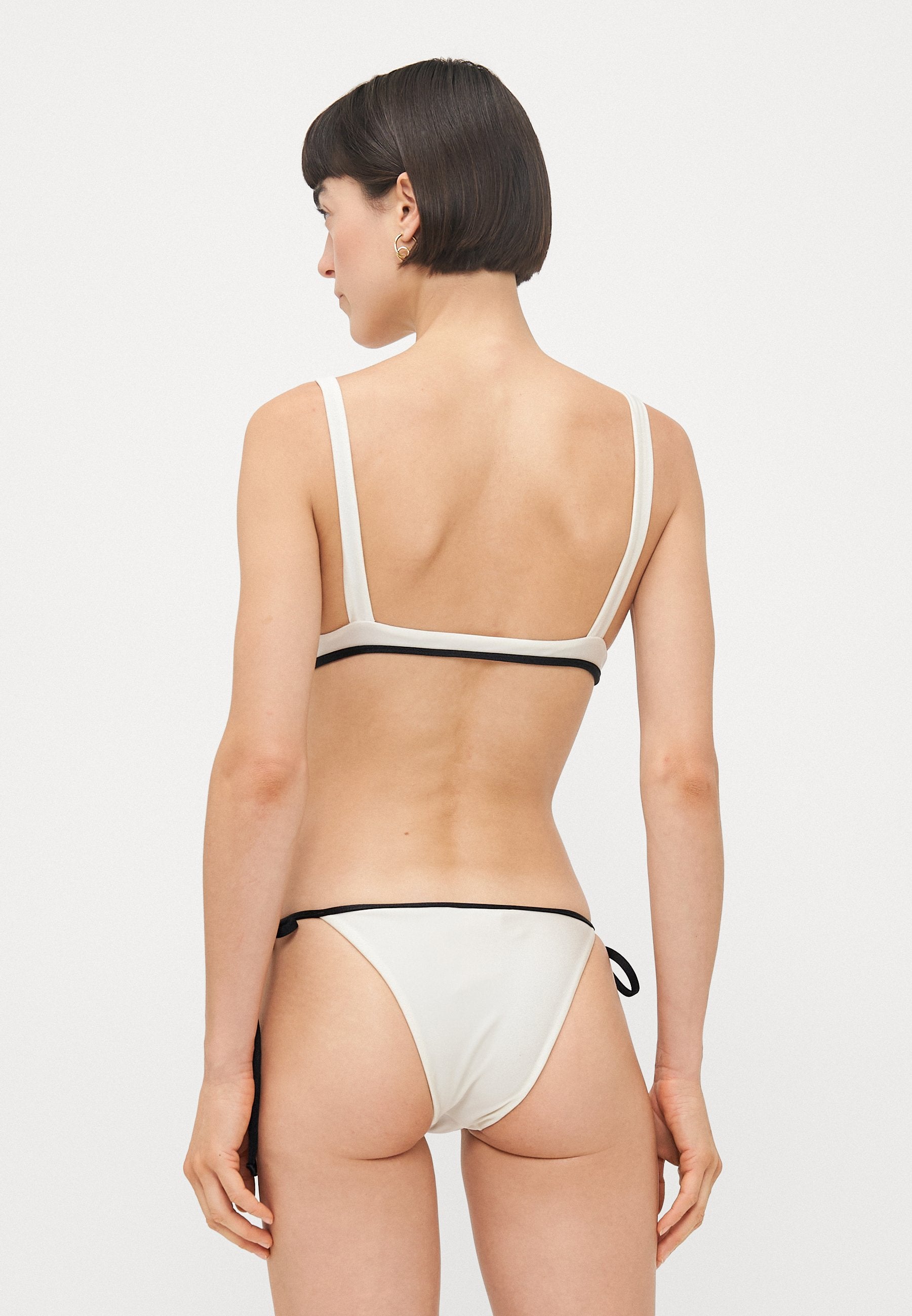 ADRIANA DEGREAS SOLID TIE SIDE
