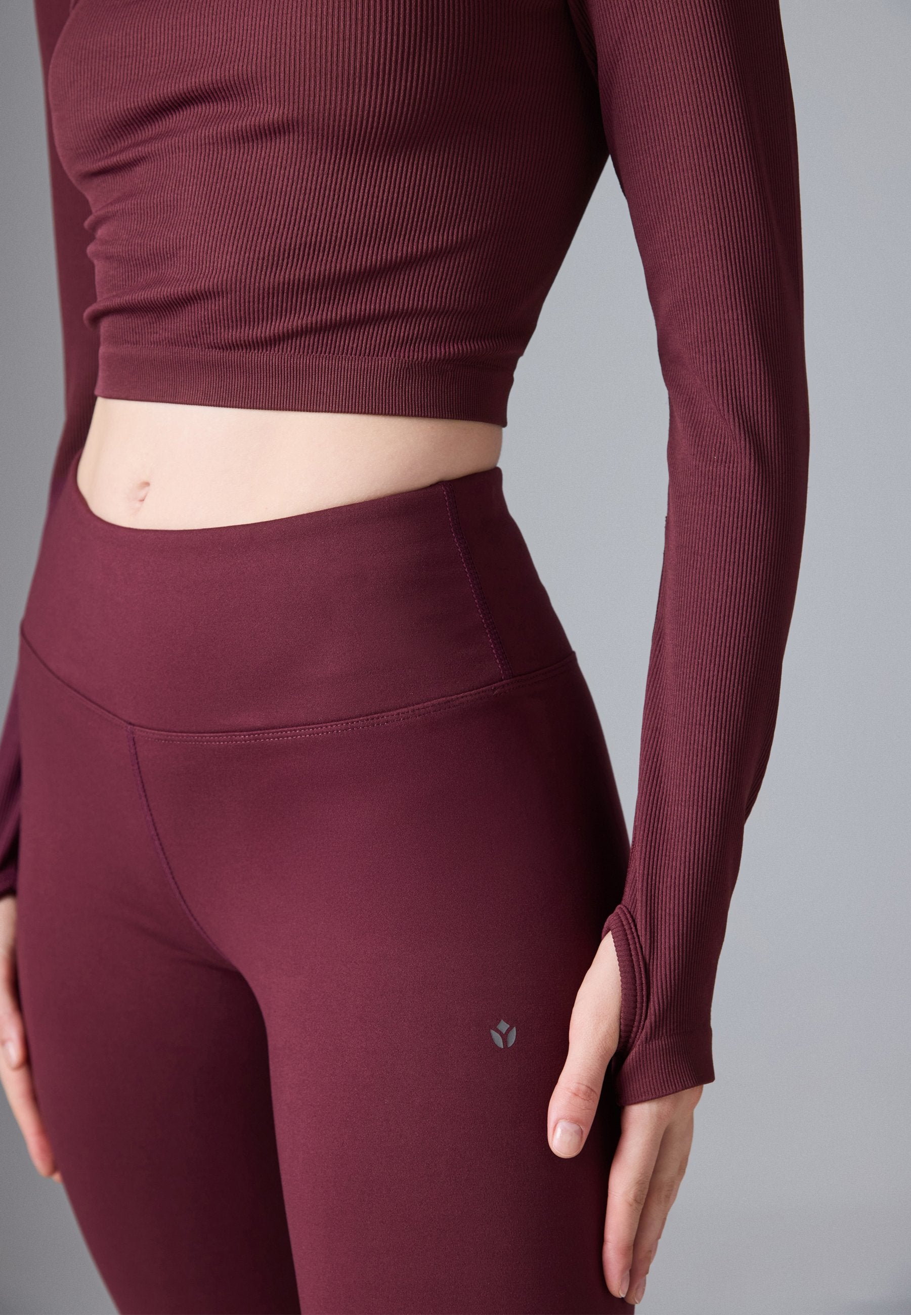 Even&Odd active CROPPED LONG SLEEVE FINE RIB SEAMLESS TOP