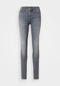 Schmale blaue Jeans mit faded Waschung, fünf Taschen, Gürtelschlaufen und einem vorderen Knopfverschluss. Aus Denimstoff mit sichtbaren Nähten.
