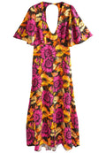 Florales Kleid mit tiefem V-Ausschnitt und leichten Flügelärmeln. Es hat lebhafte rosa und orangefarbene Sonnenblumen auf einem schwarzen Hintergrund. Aus weichem, leichtem Stoff.