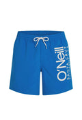 Blaue Badeshorts mit weißem Kordelzug und weißem, vertikal verlaufendem O'Neill Santa Cruz California-Logo am rechten Bein.