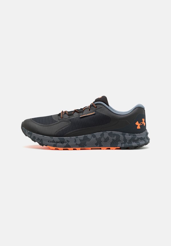 Under Armour CHARGED BANDIT 3 - Trail running shoes - black/orange blast
