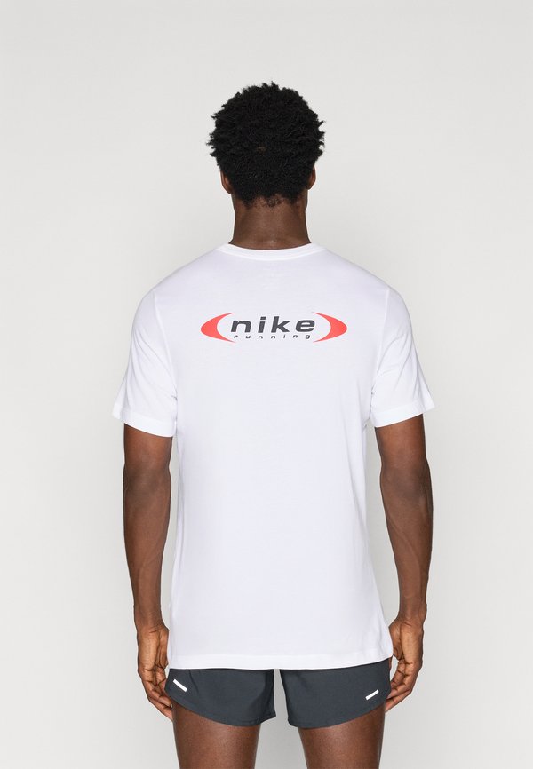 Nike Performance TEE RETRO RUN - Sports T-shirt - white