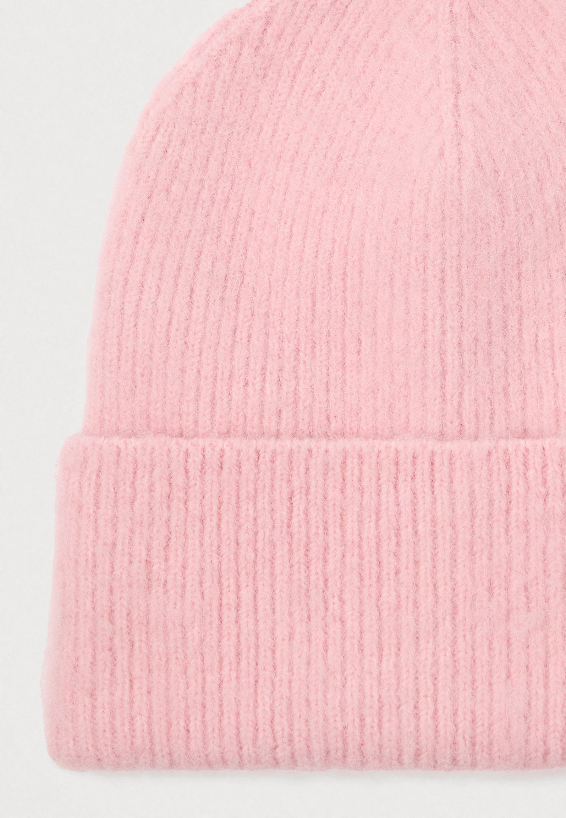 Abercrombie & Fitch FUZZY BEANIE