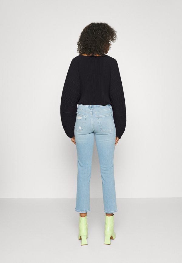 Good American PLISSE SCULPTED TOP
