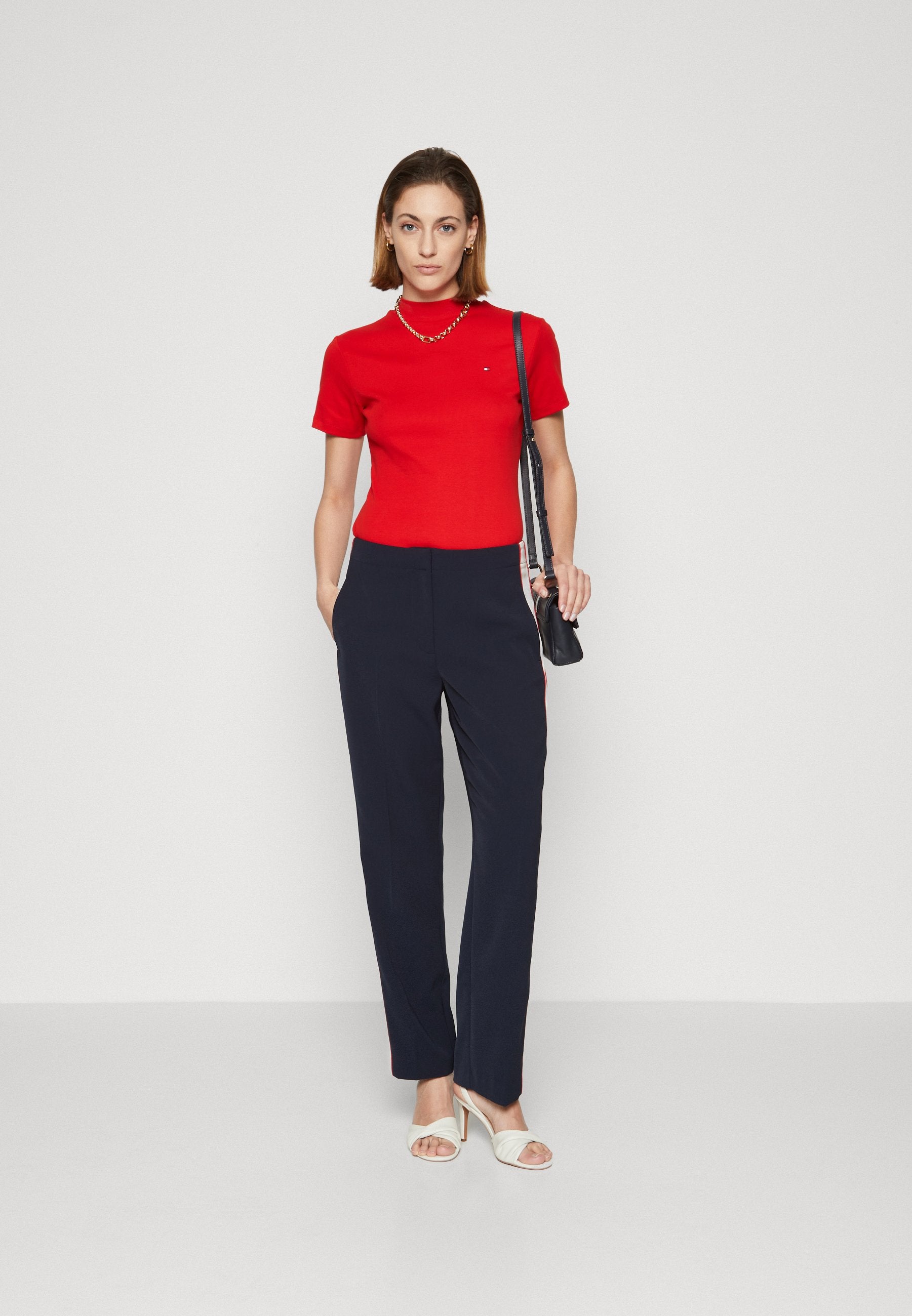 COLOR BLOCK STRAIGHT Media 2