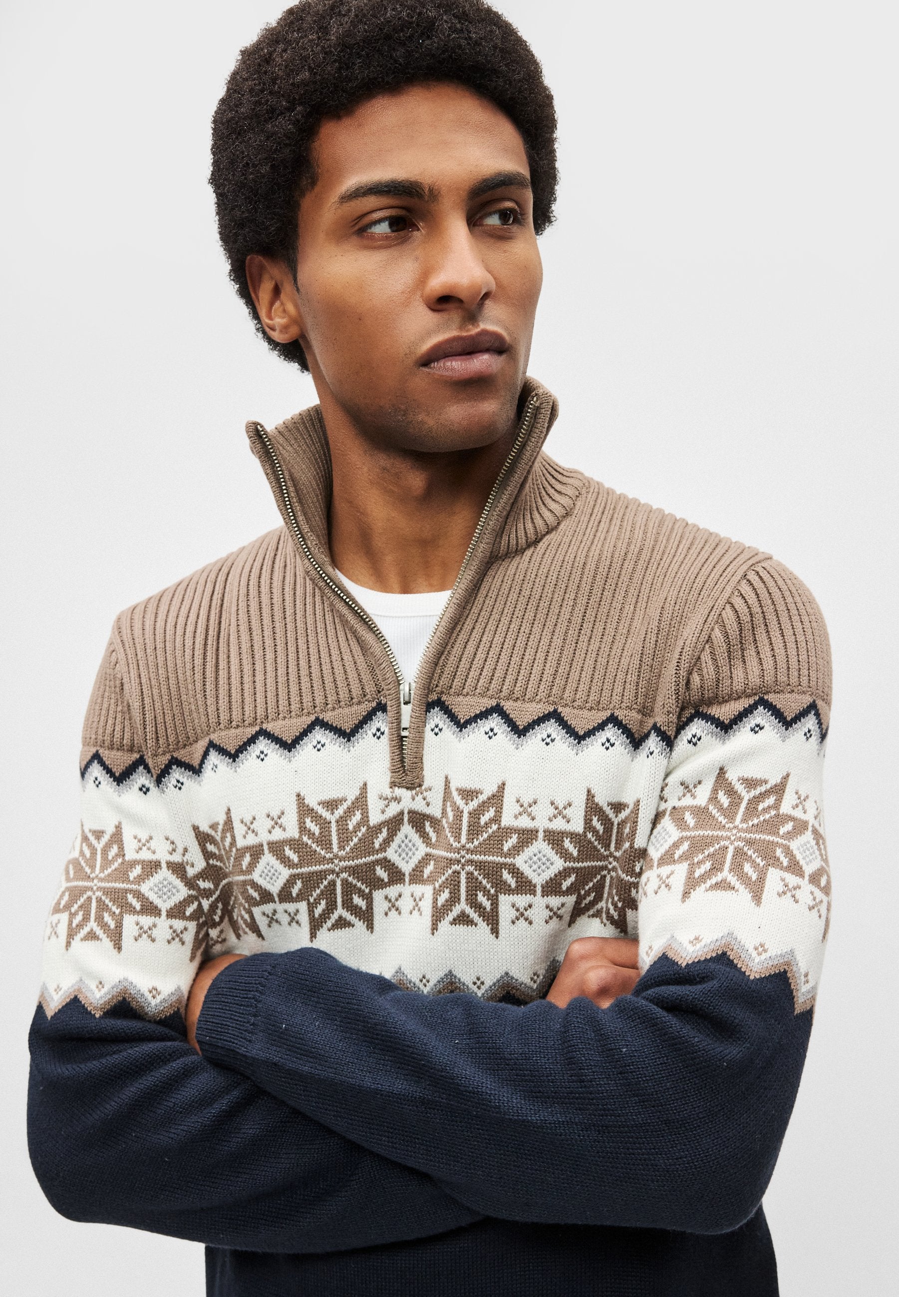 HALF ZIP Media 7