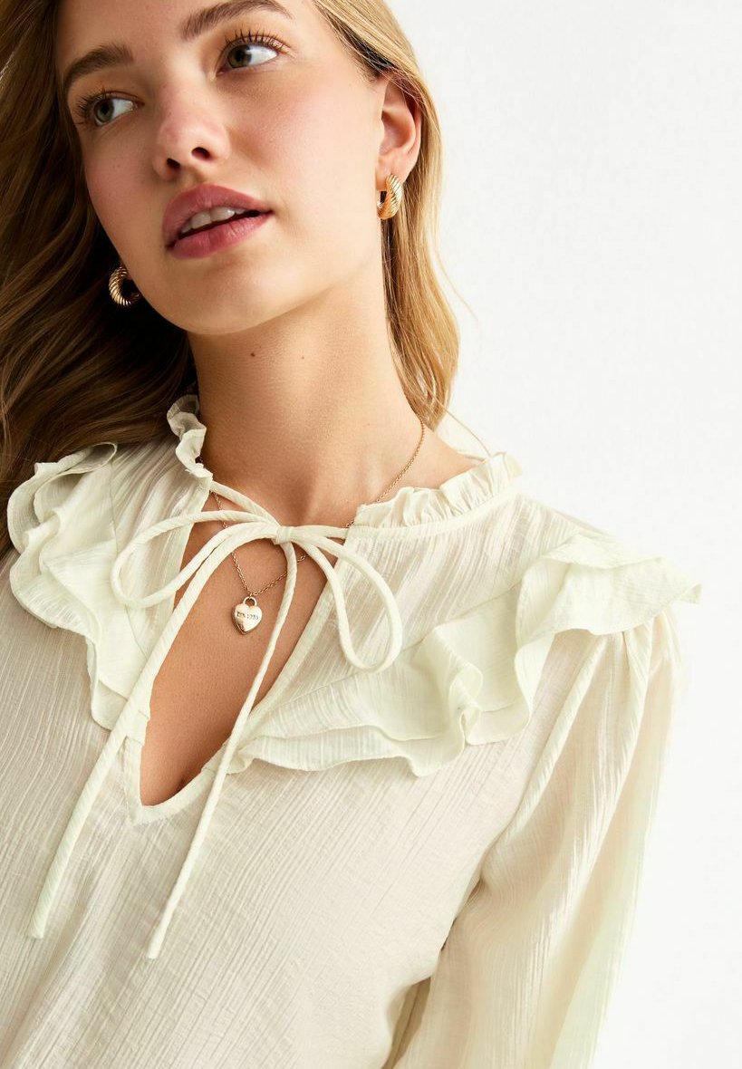 New Look FRILL TRIMMED HIGH TIE