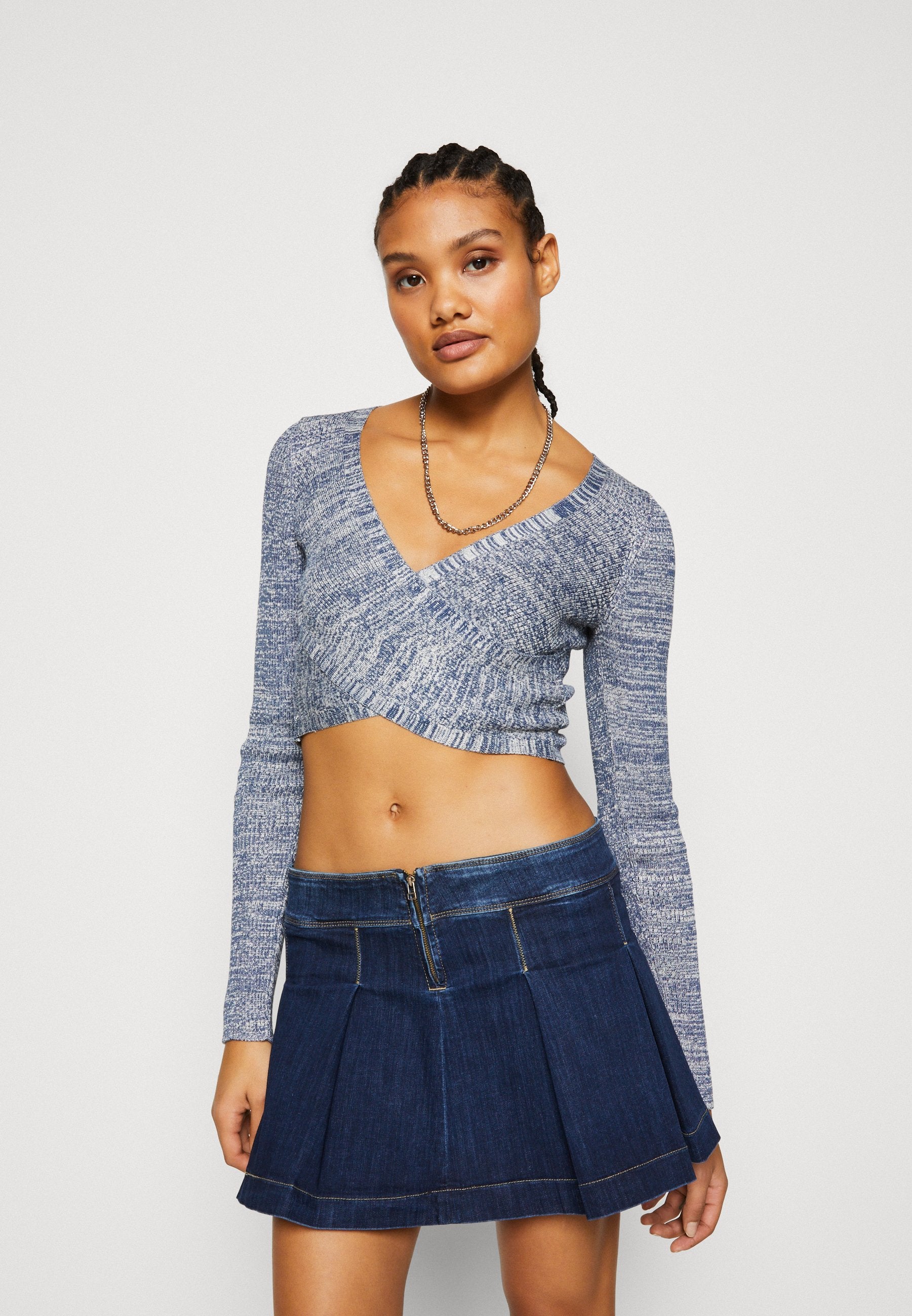 NA-KD KLARA MONTES OVERLAP LONG SLEEVE