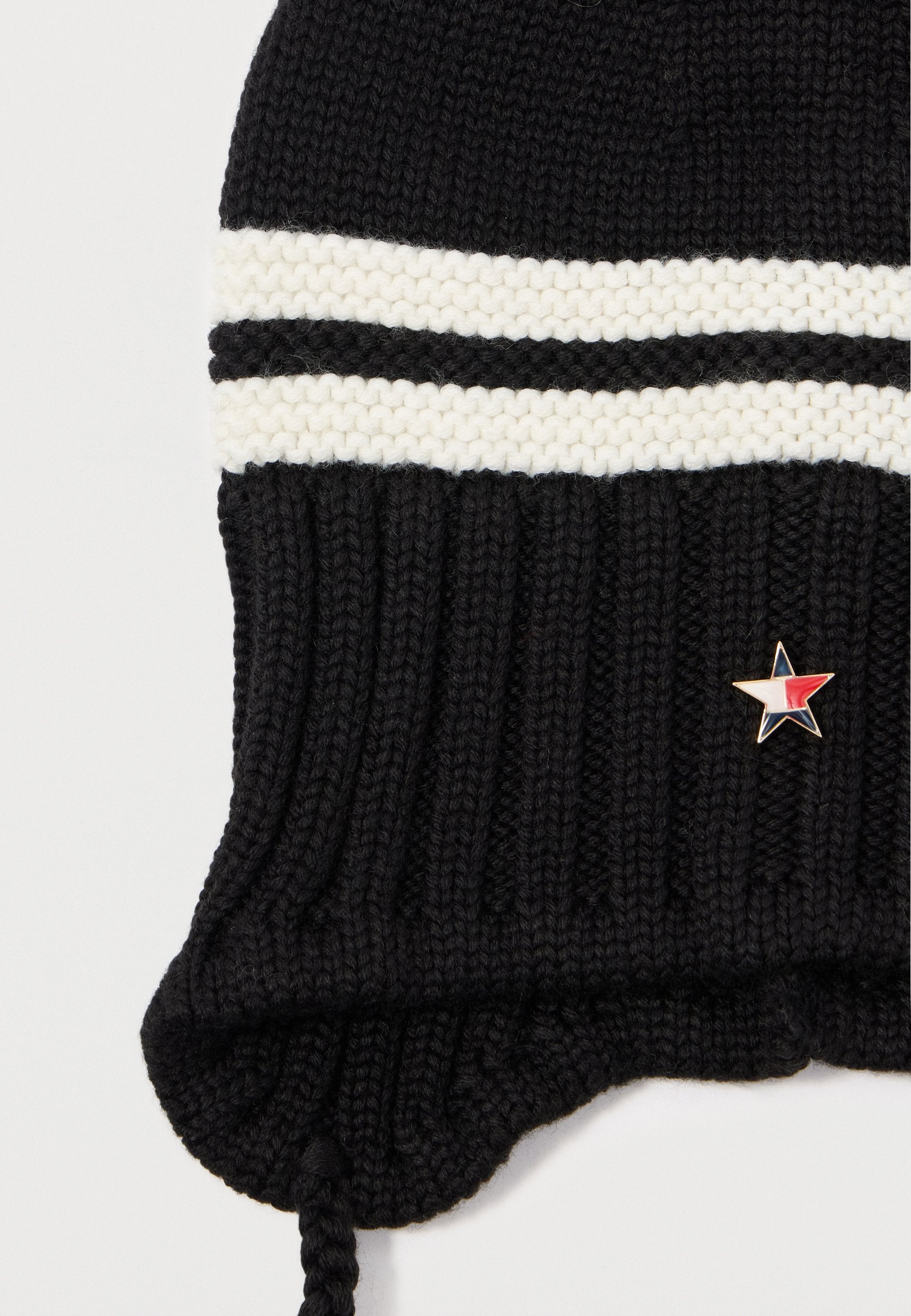 CHUNKY BAUBLE BEANIE Media 4