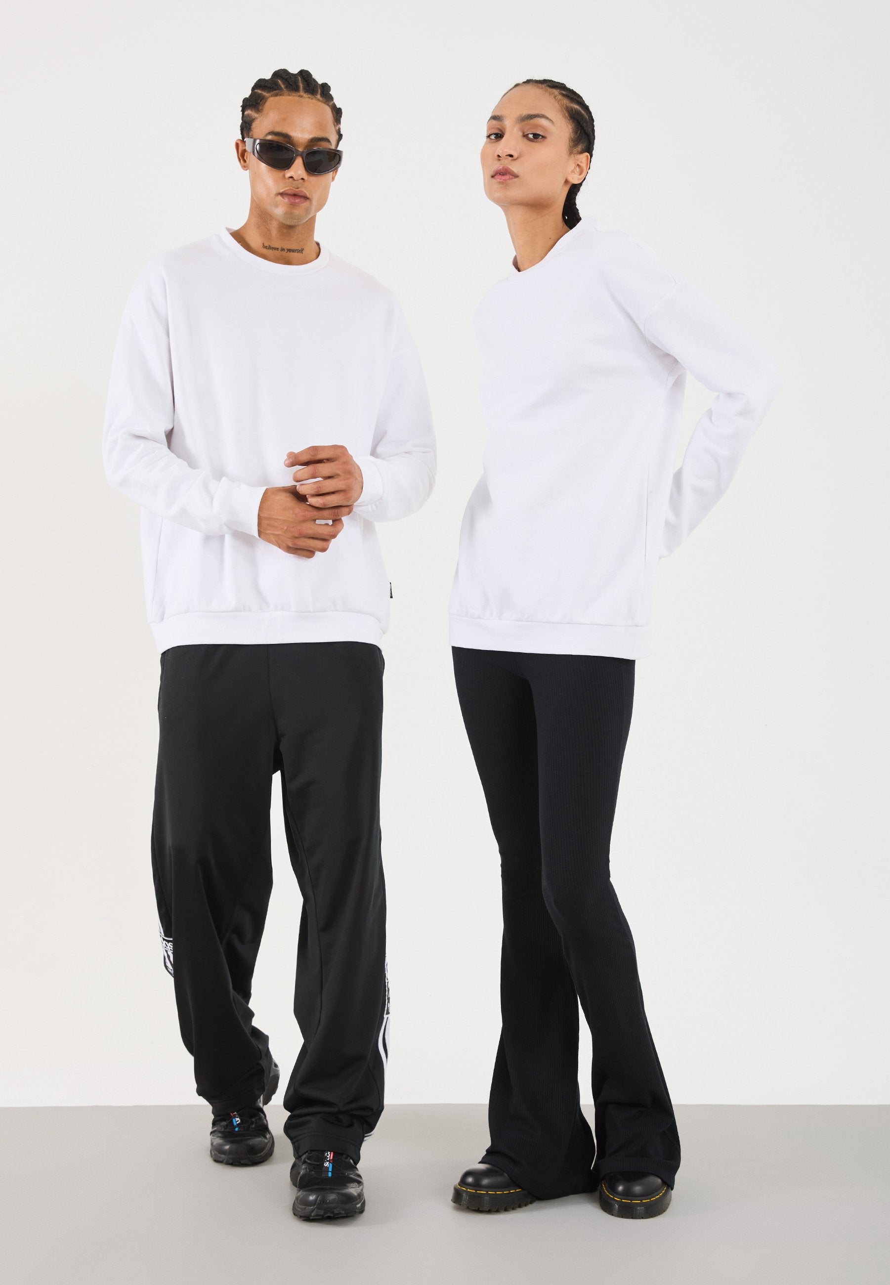 YOURTURN UNISEX 2PACK RELAXED FIT SWEATSHIRT