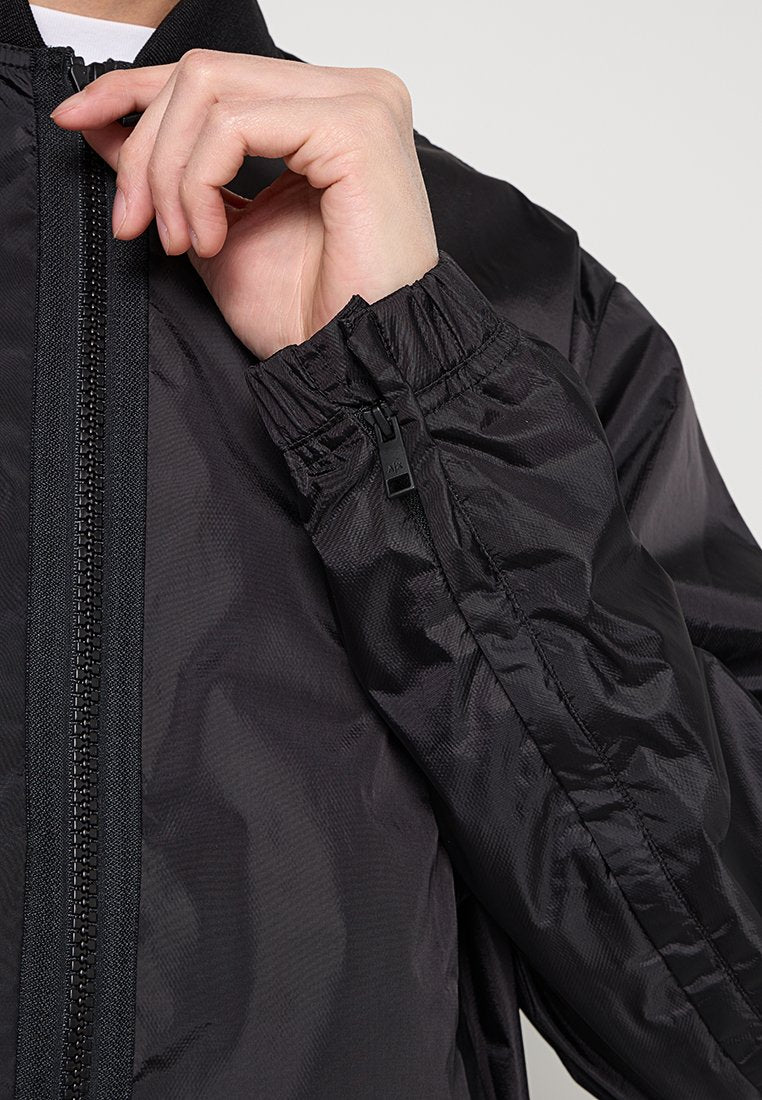 Armani Exchange Bomberjacke Media 6