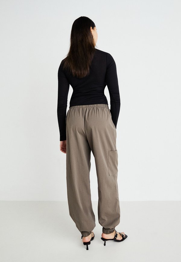 VILA High-waisted