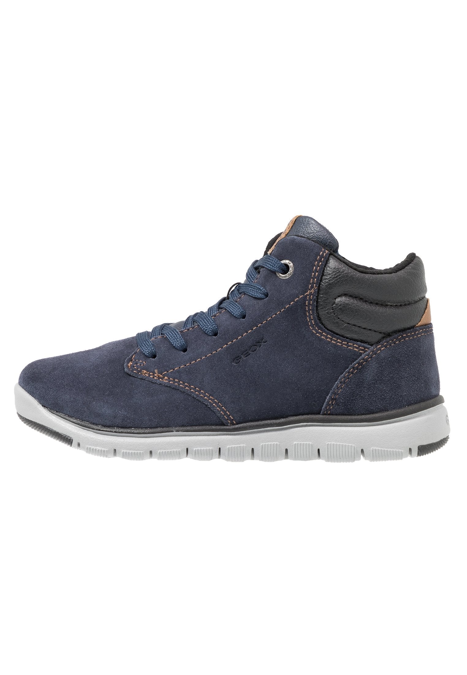 Marineblaues Wildleder-Hochschuh mit grauer Gummisohle, braunen Lederakzenten, runder Zehenform und Schnürdesign mit Metalleyelets.