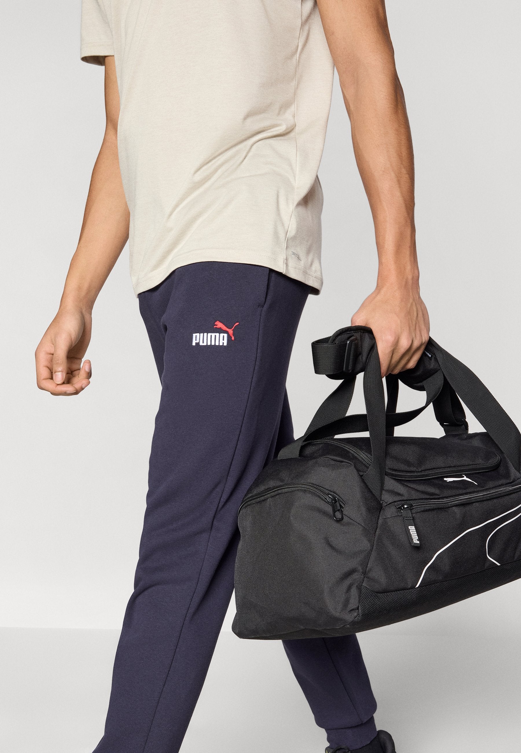 Puma COLOR LOGO SWEATPANTS