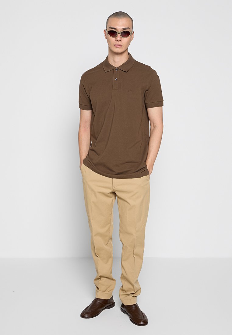 CLOSED TACOMA TAPERED FIT
