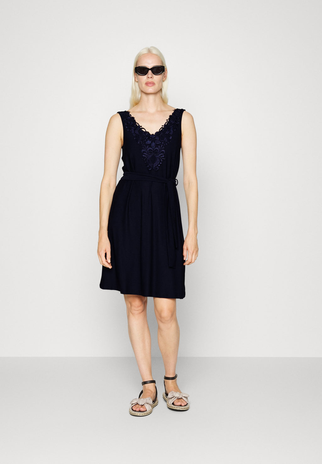 ONLNIDA DRESS Media 2