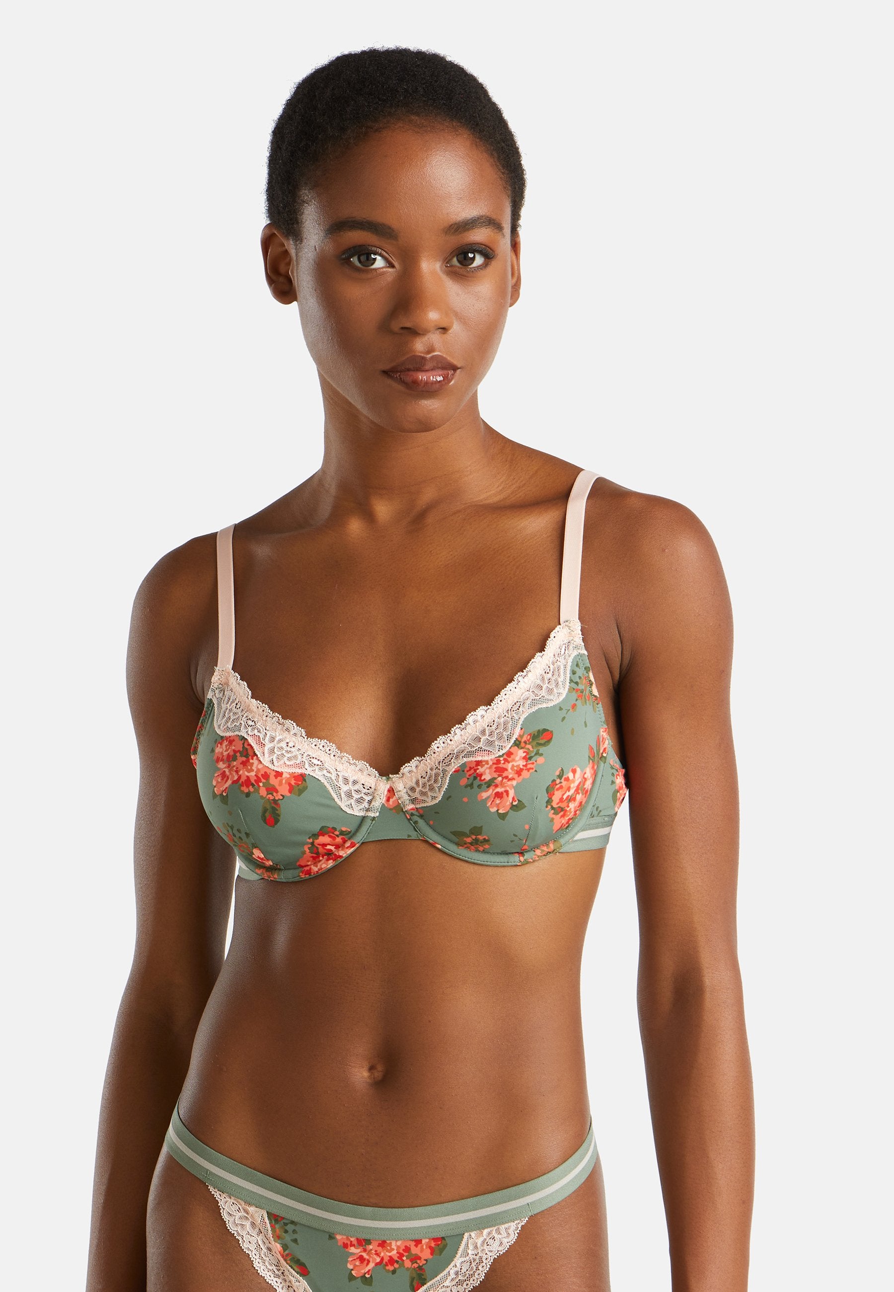 United Colors of Benetton CHARMEUSE WITH FLORAL PRINT