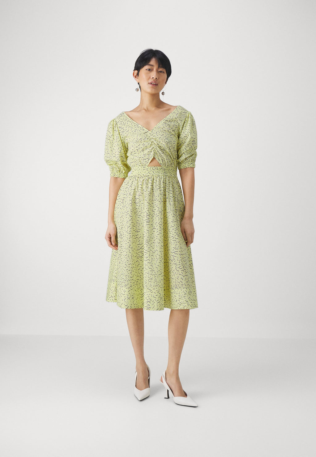 PRINTED DRESS Media 3