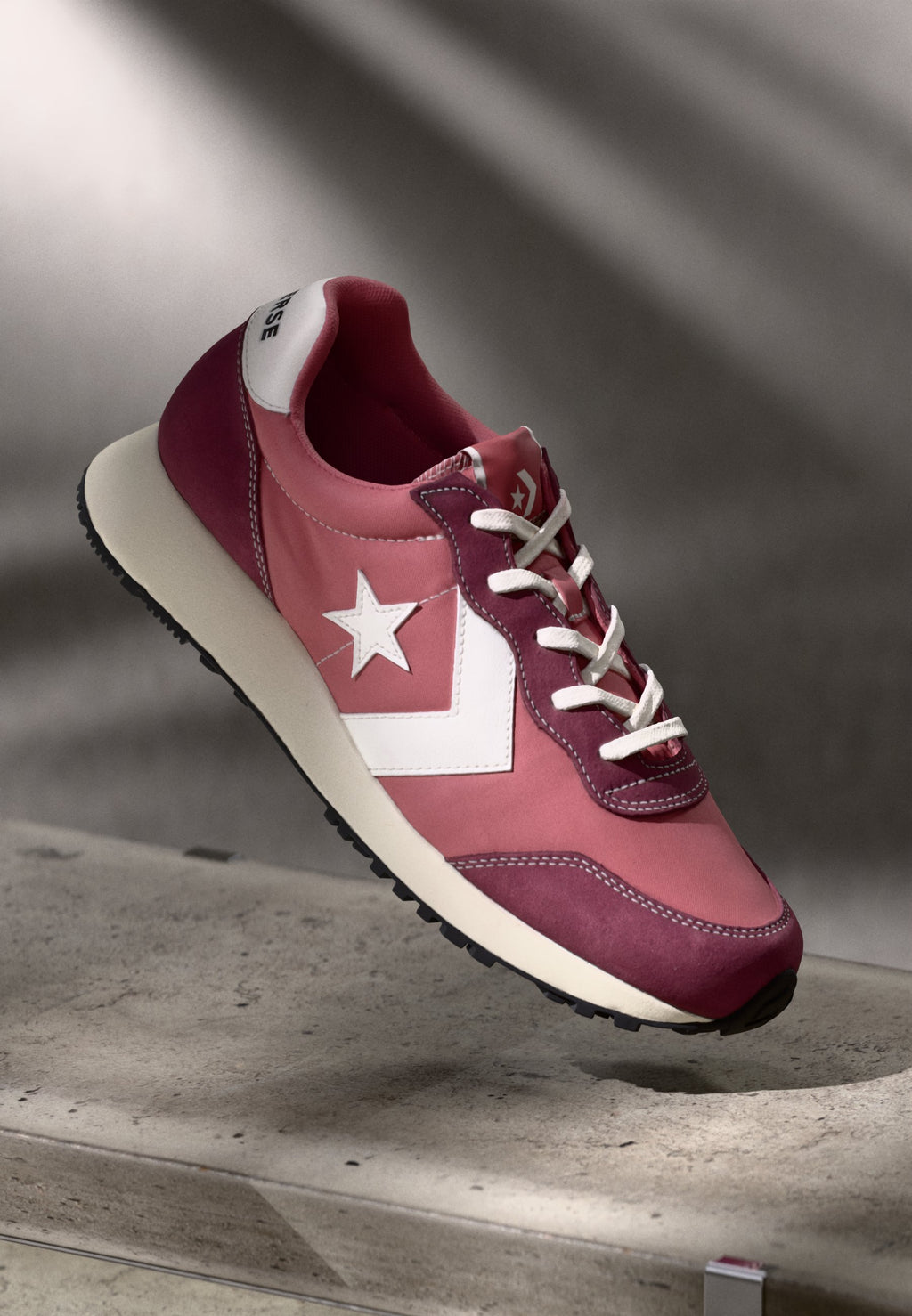 Converse OMEGA TRAINER UNISEX