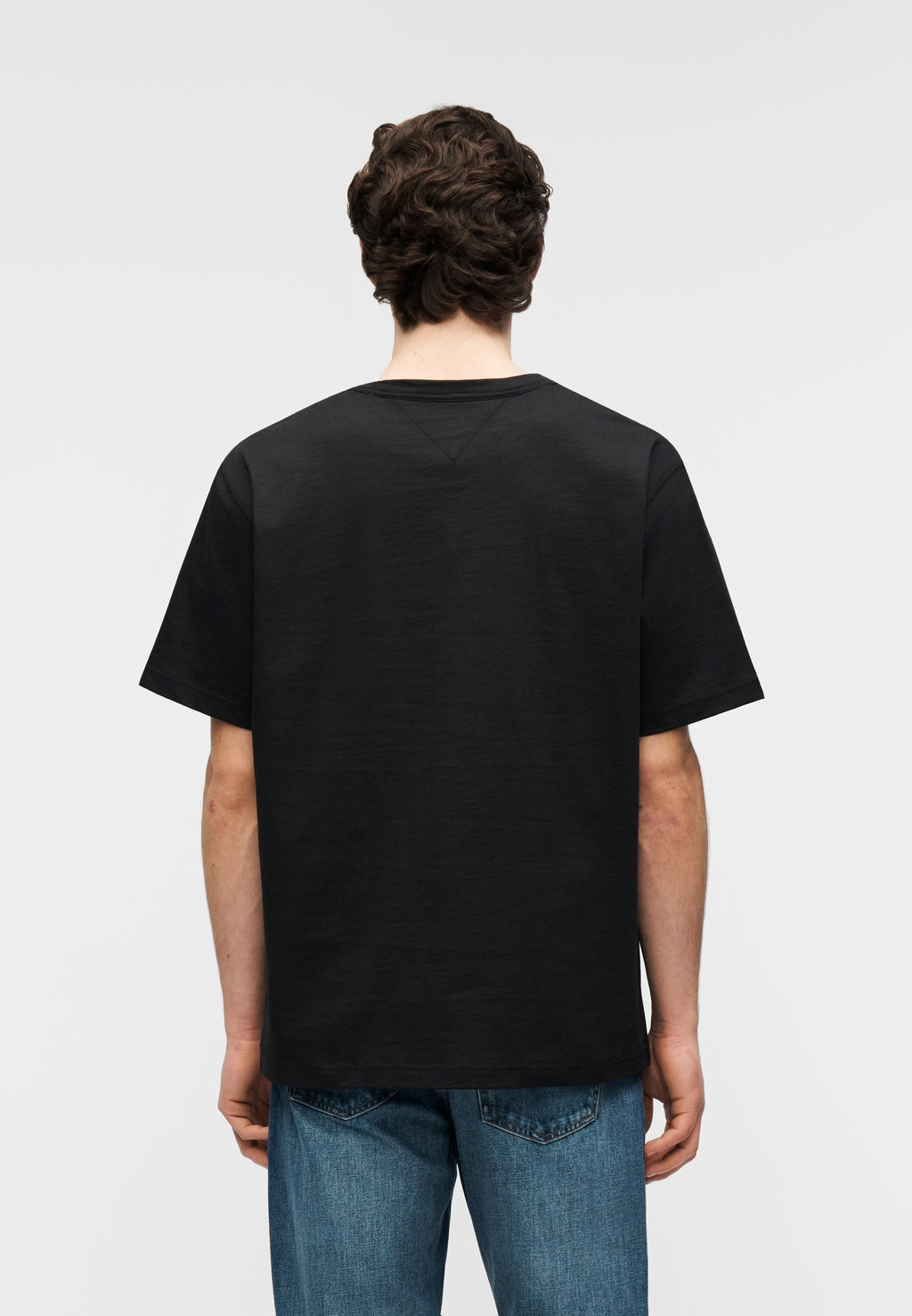 HERITAGE CREST LOGO TEXTURED JERSEY T-SHIRT Media 4