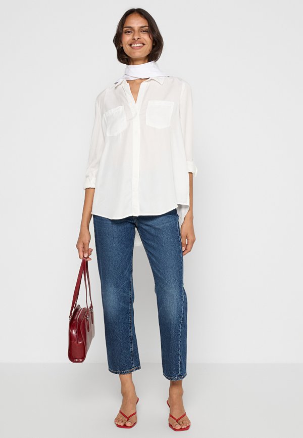 DKNY