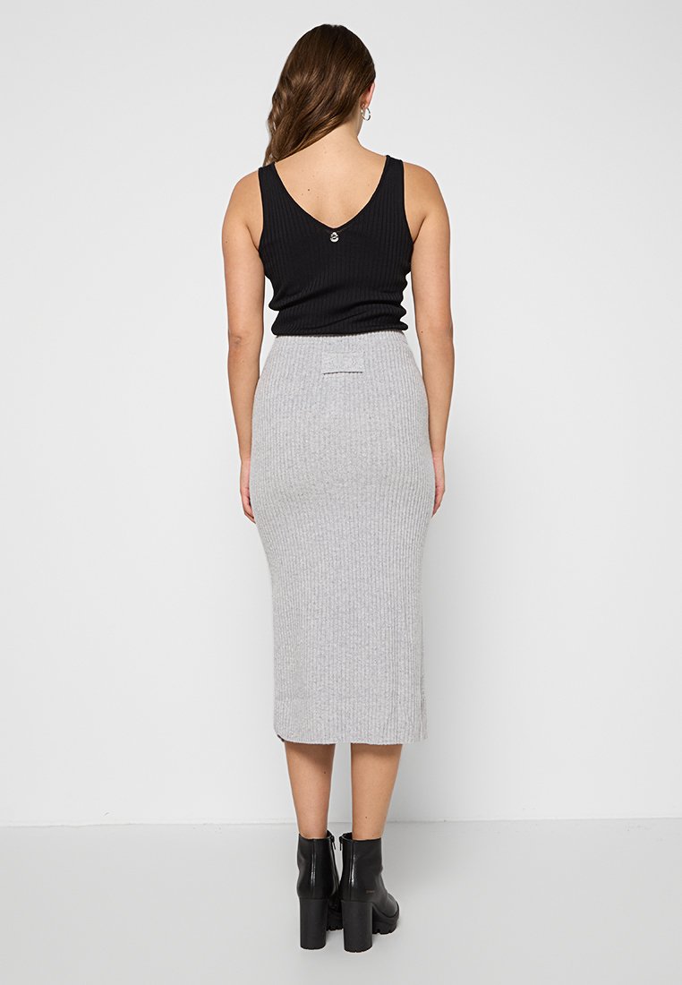 TWINSET