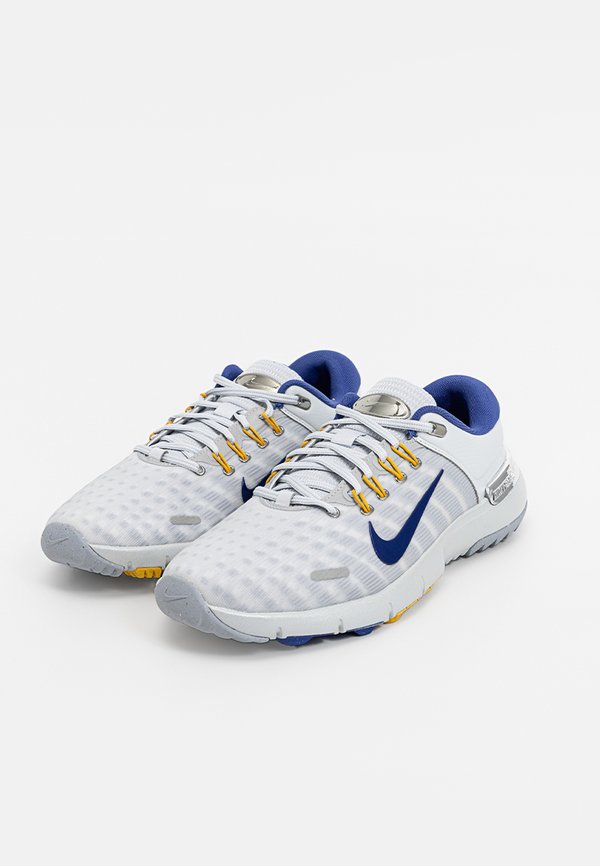 Nike Performance