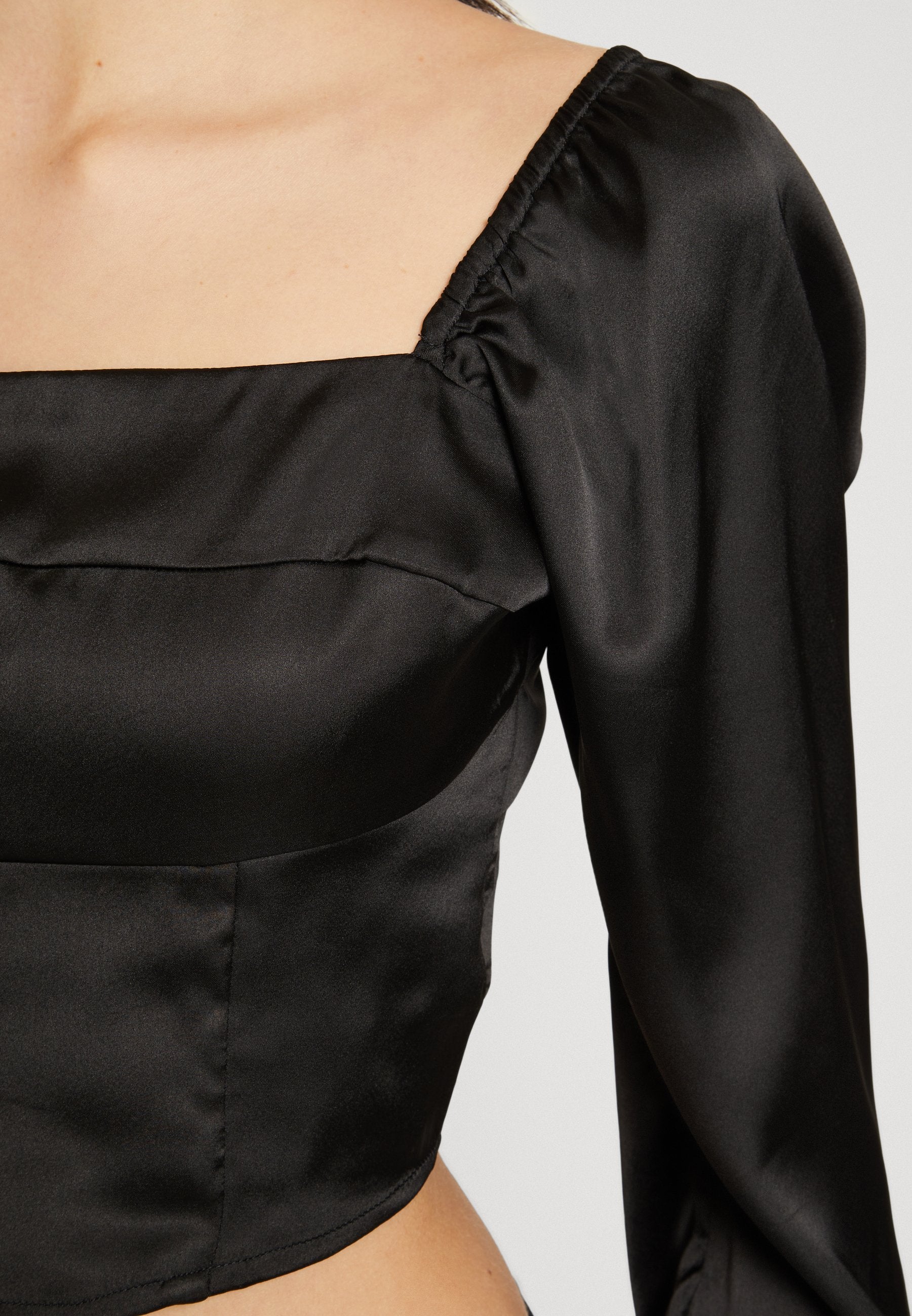 Hollister Co. LONG-SLEEVE SATIN SQUARE-NECK TOP