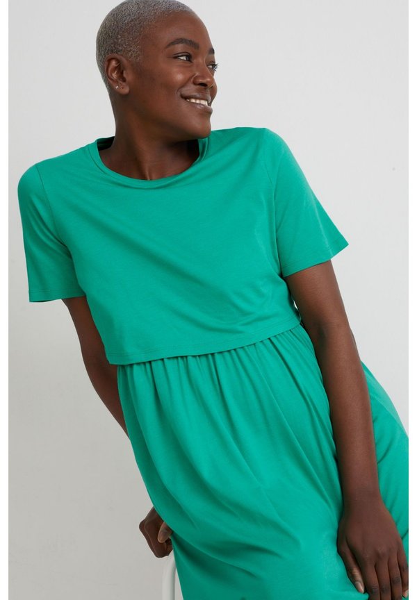 C&A MATERNITY