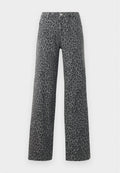 ONLCOBAIN REG WIDE ANIMAL PANT Media 1