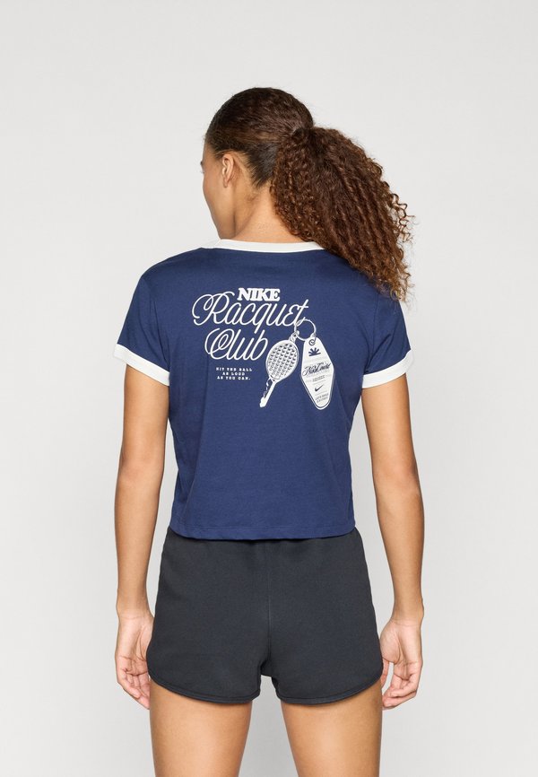 Nike Performance TEE HERITAGE RACQUET RINGER  - Print T-shirt - midnight navy/sail