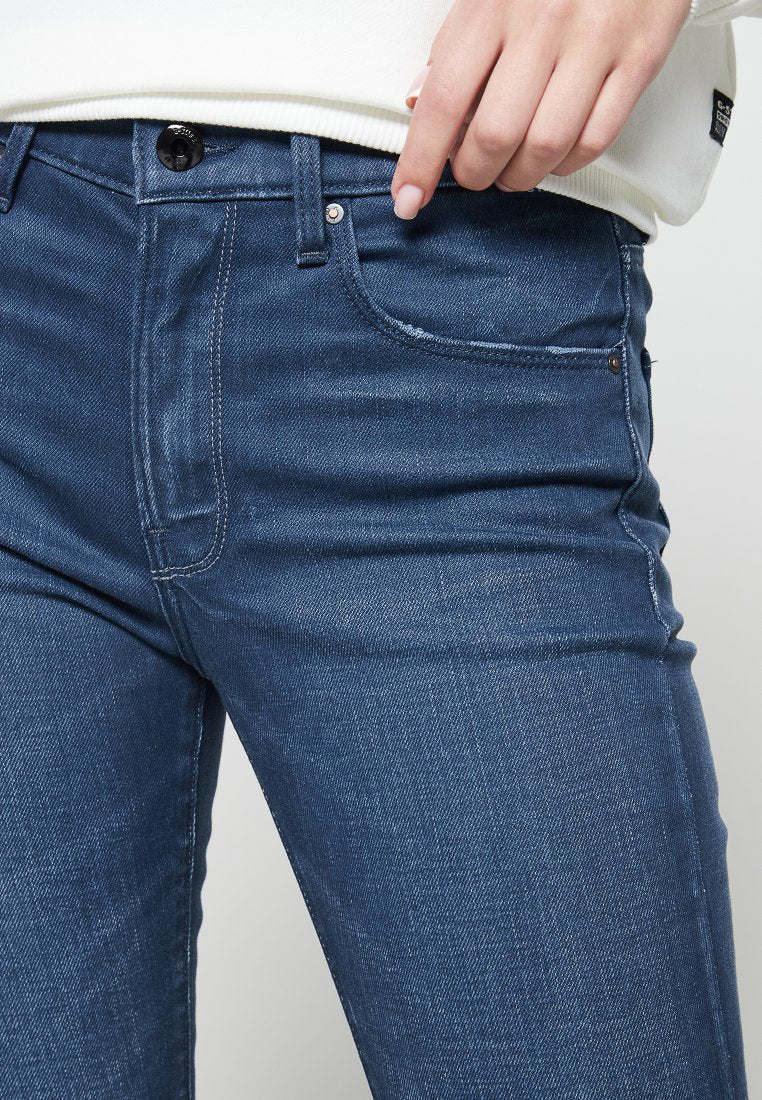 G-STAR Flared Jeans Media 4