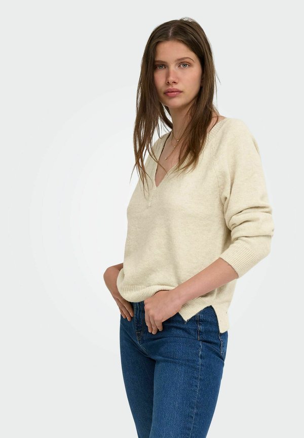 ONLY ONLRENE LS V-NECK REVERSIBEL KNT NOOS - Jumper - birch