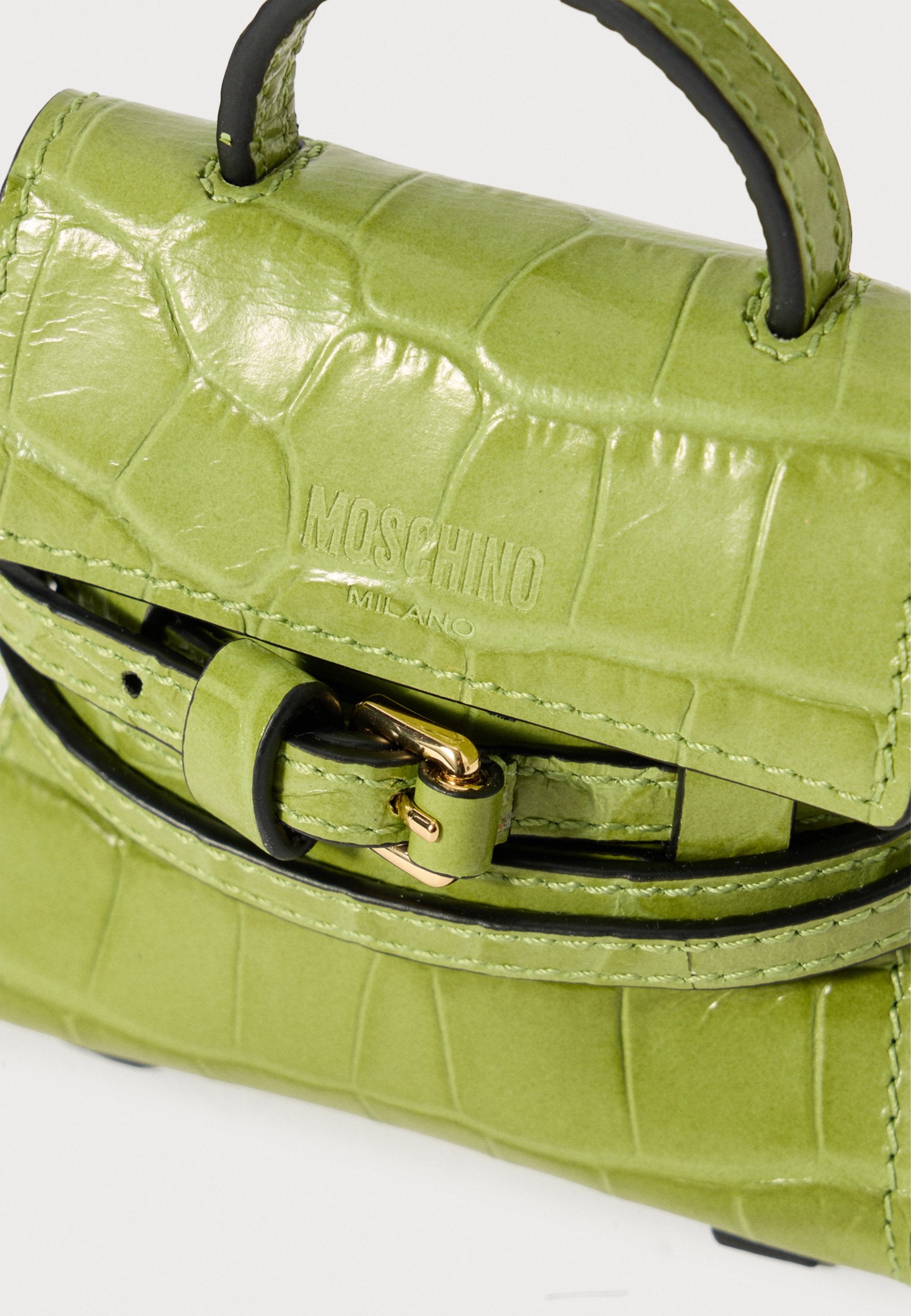 MOSCHINO