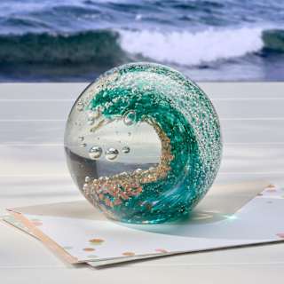 Briefbeschwerer aus Glas "Welle"  BOLTZE