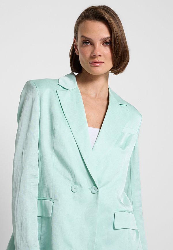 RIANI REGULAR FIT