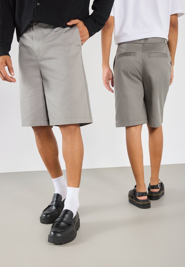 YOURTURN RELAXED FIT SHORTS