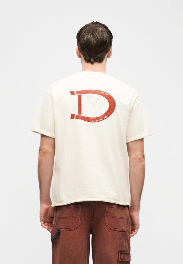 Dickies CHINESE NEW YEAR TEE