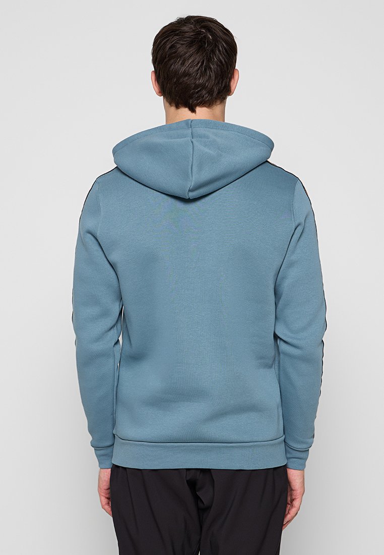 Under Armour ICON