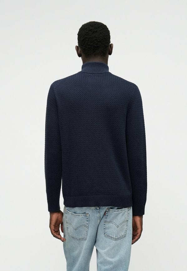 Abercrombie & Fitch VERSATILE