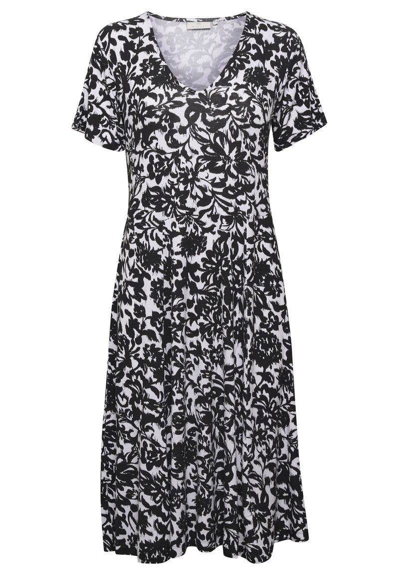Schwarz-weißes, blumenmusterndes, kurzes Kleid mit kurzen Ärmeln und V-Ausschnitt, aus einem weichen Stoff gefertigt, mit einem schwingenden Rock.