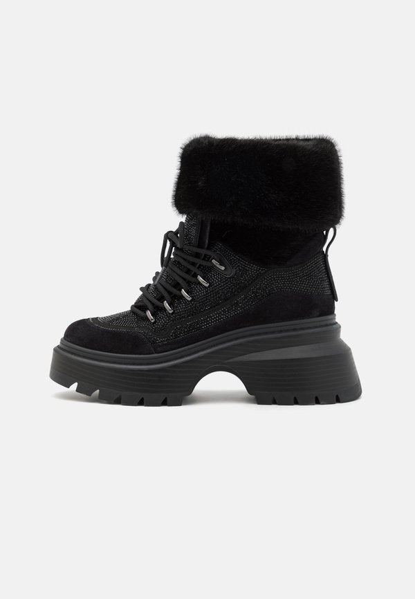 MICHAEL Michael Kors SHILOH BOOT