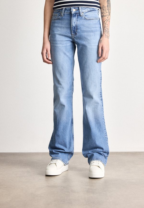 Tommy Jeans FADED MID RISE BOOTCUT JEANS
