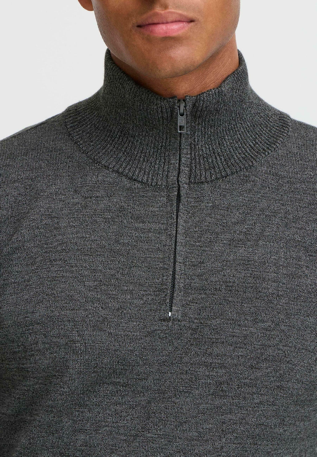 BHCASSRI FINE KNIT TROYER Media 5