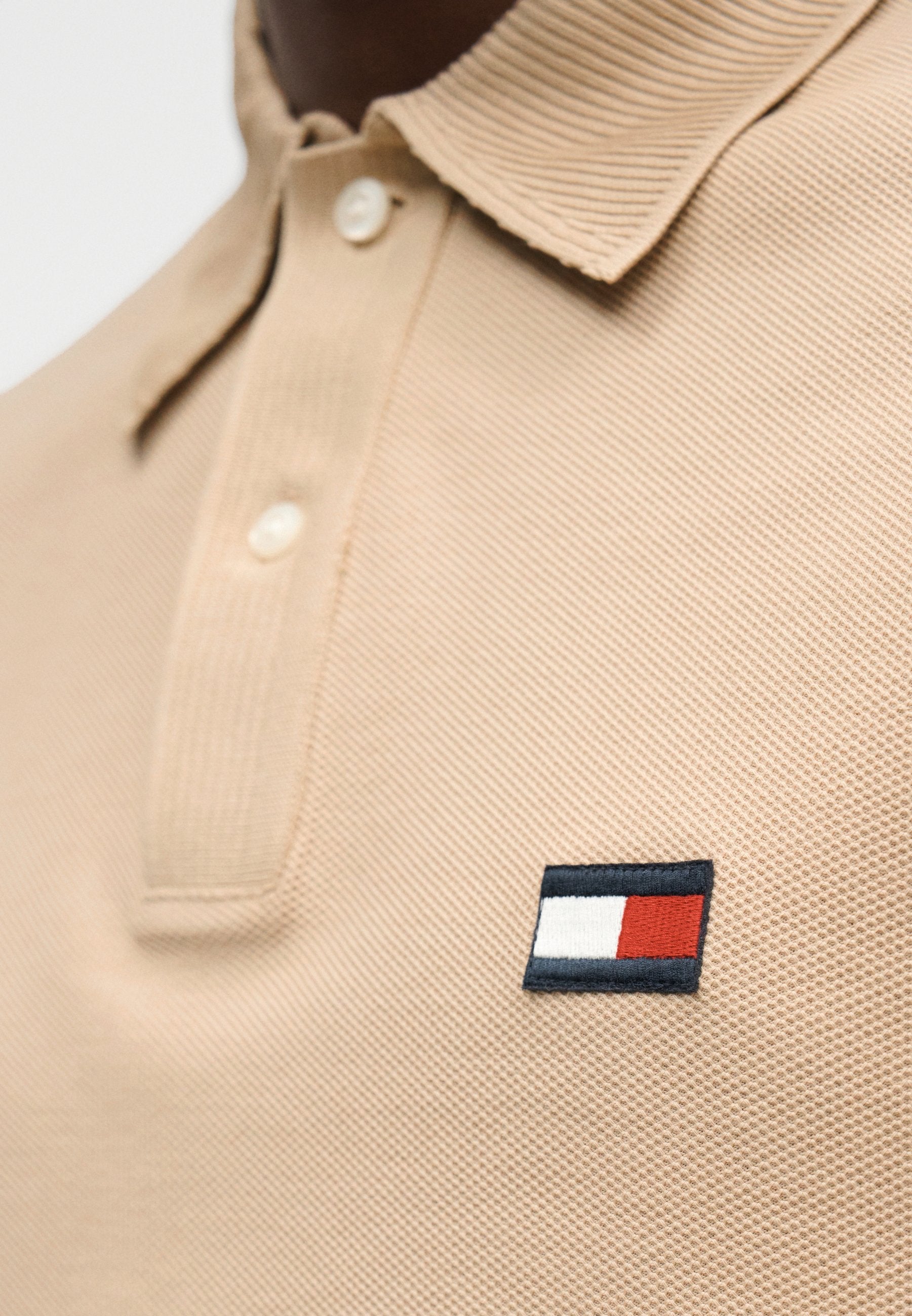 CLASSIC FIT KNIT COLLAR POLO SHIRT Media 6