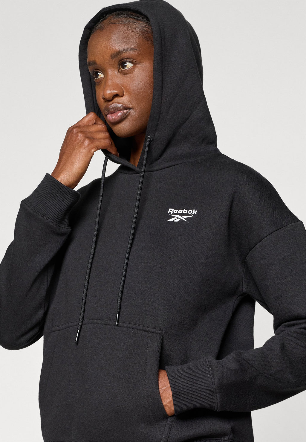 Reebok SMALL LOGO HOODIE
