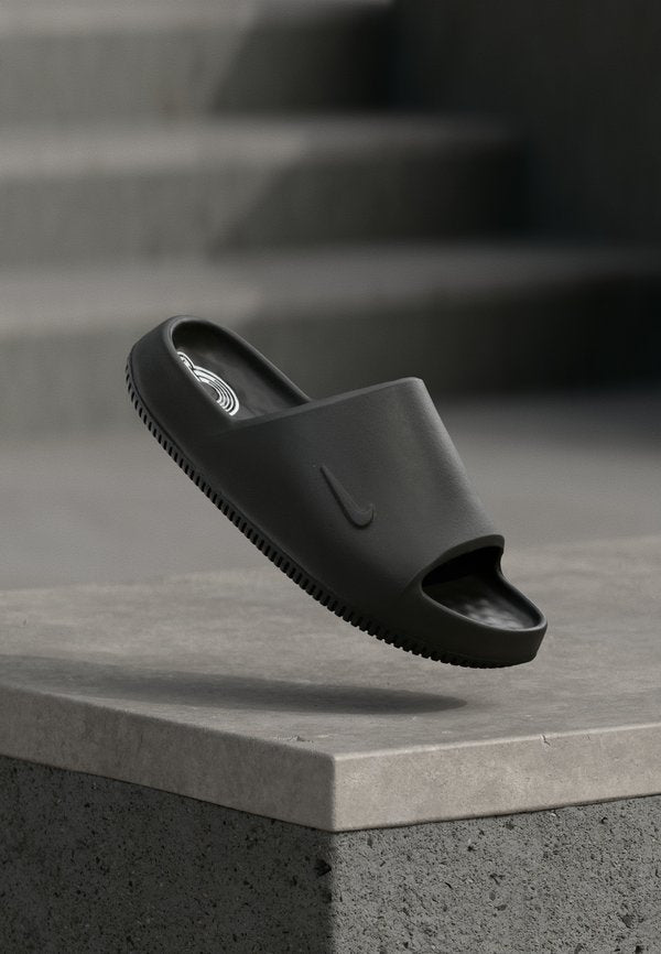 Nike Sportswear CALM SLIDE 2.0 - Pool slides - black